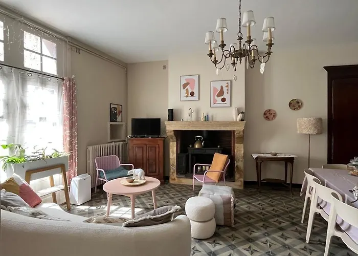 Krystina De Charme Saint-Loup-Lamaire